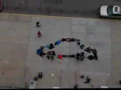 Michael Andrews and Gary Jules - Mad World (v. 2)