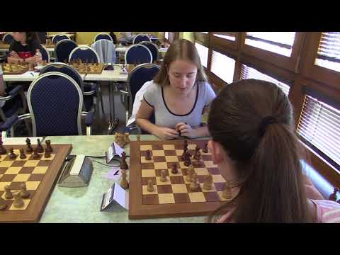 D20 2.1. Martina Tarageľová - WFM Stella Sáňková 0:1