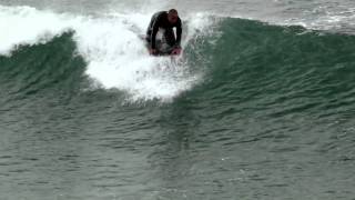 preview picture of video '01-02-2011 Bodyboarding and Surfing Manhattan Beach Pier'