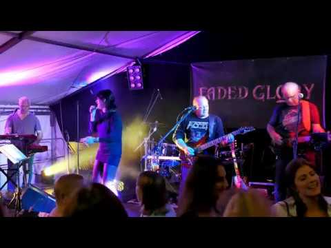 FADED GLORY mit "I was made for lovin' you" auf der Kerwa Untermembach 2019