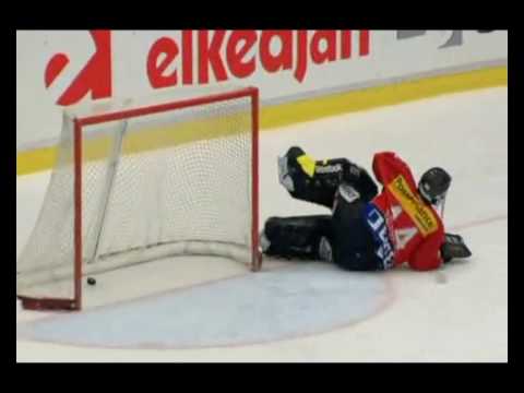 Linus Omark (Edmonton Oilers) vs Pavel Datsyuk penalty shot...and the winner is?