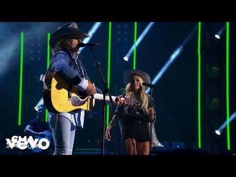 Carrie Underwood, Dwight Yoakam - A Thousand Miles From Nowhere (Live From CMA Summer Jam)