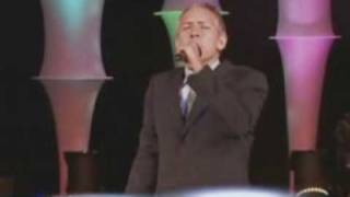 MARCO BARRIENTOS - SIN RESERVAS A CADA INSTANTE