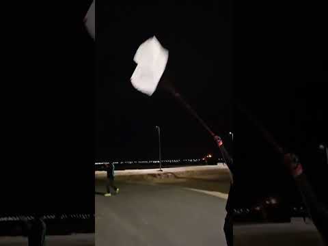 Uk 🇬🇧 kite flying group amazing 2.5 tawa kite video #ukkiteflying #kiteseason #outdooractivity