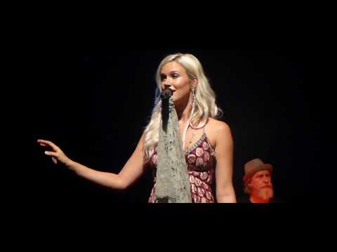 Joss Stone - The Love We Had (Stays On My Mind) [Live at São Paulo]