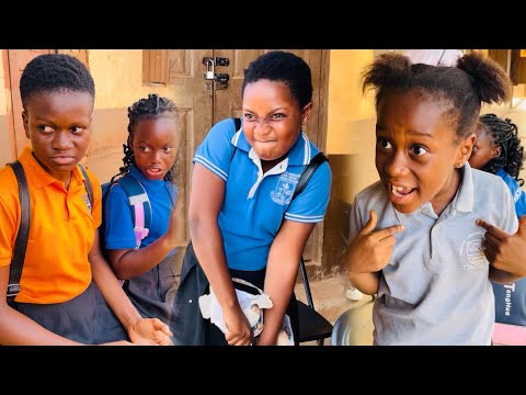 WRONG DAMAGE😂SCHOOL GIRL ESI KOKOTII WRONG MOVE ON CLASS MATE ONE TIME PLAYMAN😂ENGLISH COMEDY