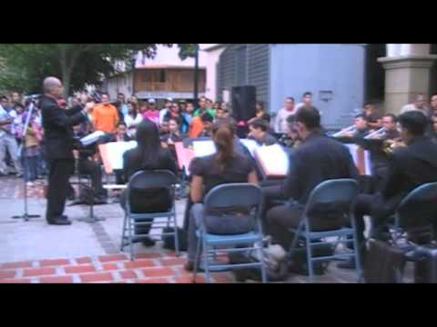 OSUNA BANDA SHOW "Claveles de Galipan"