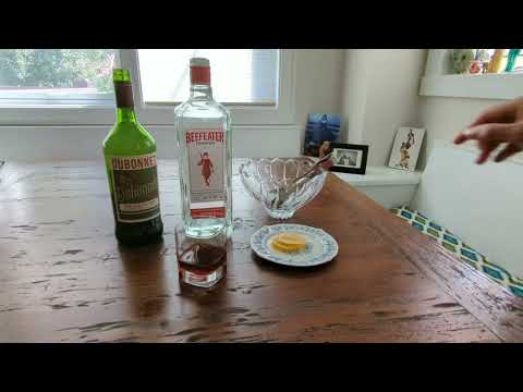 Gin and Dubonnet 🍸 Queen Elizabeth II's favorite drink || Cheers to King Charles III 👑