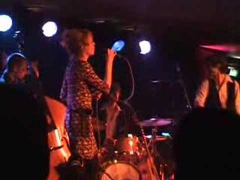 Room Eleven - Sad Song (The Hague Jazz)