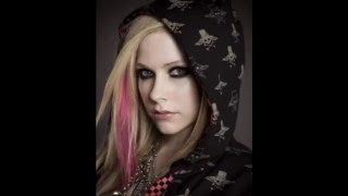 Avril Lavigne - Kiss me