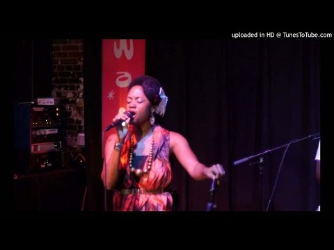 Tekitha Washington - Walking Through the Darkness (live)