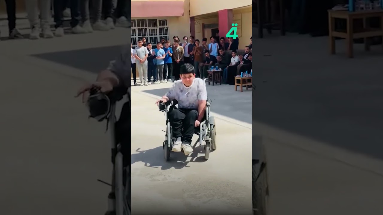 فيديو | مدرسة تحتفي بطالبها من ذوي الاحتياجات الخاصة بعد تحقيقه الإعفاء العام للصف الأول المتوسط