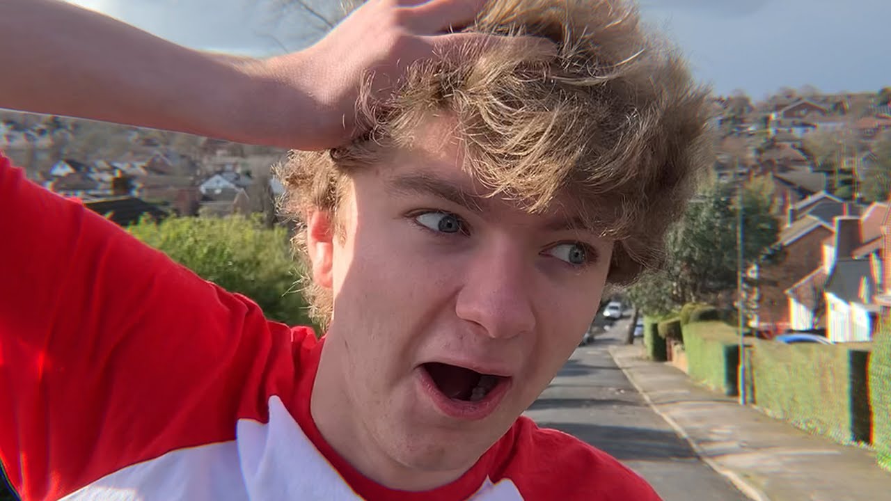 how I keep getting recognized in public...