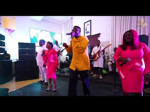 SB LIVE'S UNFORGETTABLE PERFORMANCE AT #TWOOLUSONEHEART WEDDING CEREMONY