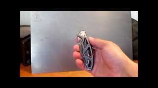 how to one hand open a pocket knife