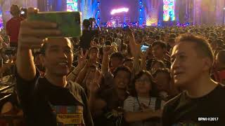 Download lagu ASIK !! JOKOWI NONTON KONSER REGGAE mp3 Download lagu ASIK !! JOKOWI NONTON KONSER REGGAE mp3