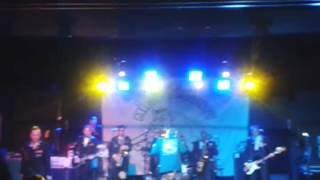 The Mighty Mighty Bosstone - &quot;Everybody&#39;s Better&quot; ao vivo no Carioca Club (08/08/16)