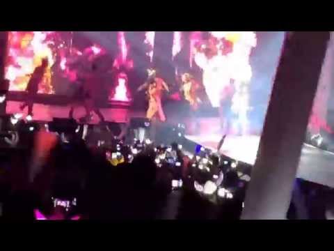 140517 2NE1 Fire 02 #AONPHCON