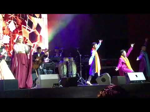 Konsert Just Us | Ladki Badi Anjani Hai - Siti Nordiana