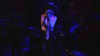 Poe performs &#39;Fingertips&#39; (with story intro) - 05.13.14 at The Sayers Club in Hollywood, CA