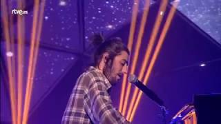 Salvador Sobral - Amar Pelos Dois [piano version]