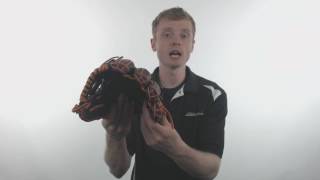Video thumbnail: Wilson A2000 11.5" Jose Altuve Baseball Glove: WTA20RB18JA27GM