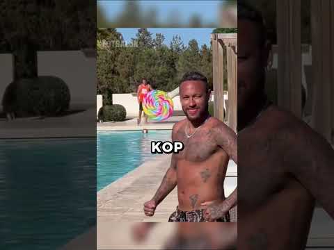 Co to dělá Cristiano Ronaldo v bazénu😂 #cz #fotbal