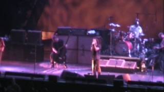 15.) Daughter / It`s OK (Pearl Jam, Lisboa 2006)