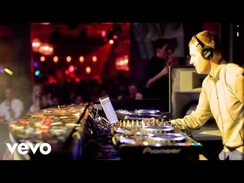 Kaskade - Fire In Your New Shoes (The Shoe Lace Edit)