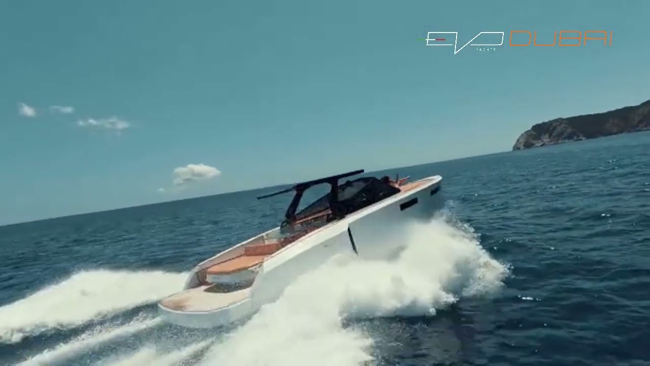 EVO R4 WA- Evo Yachts Dubai - Beautyful yachts full view