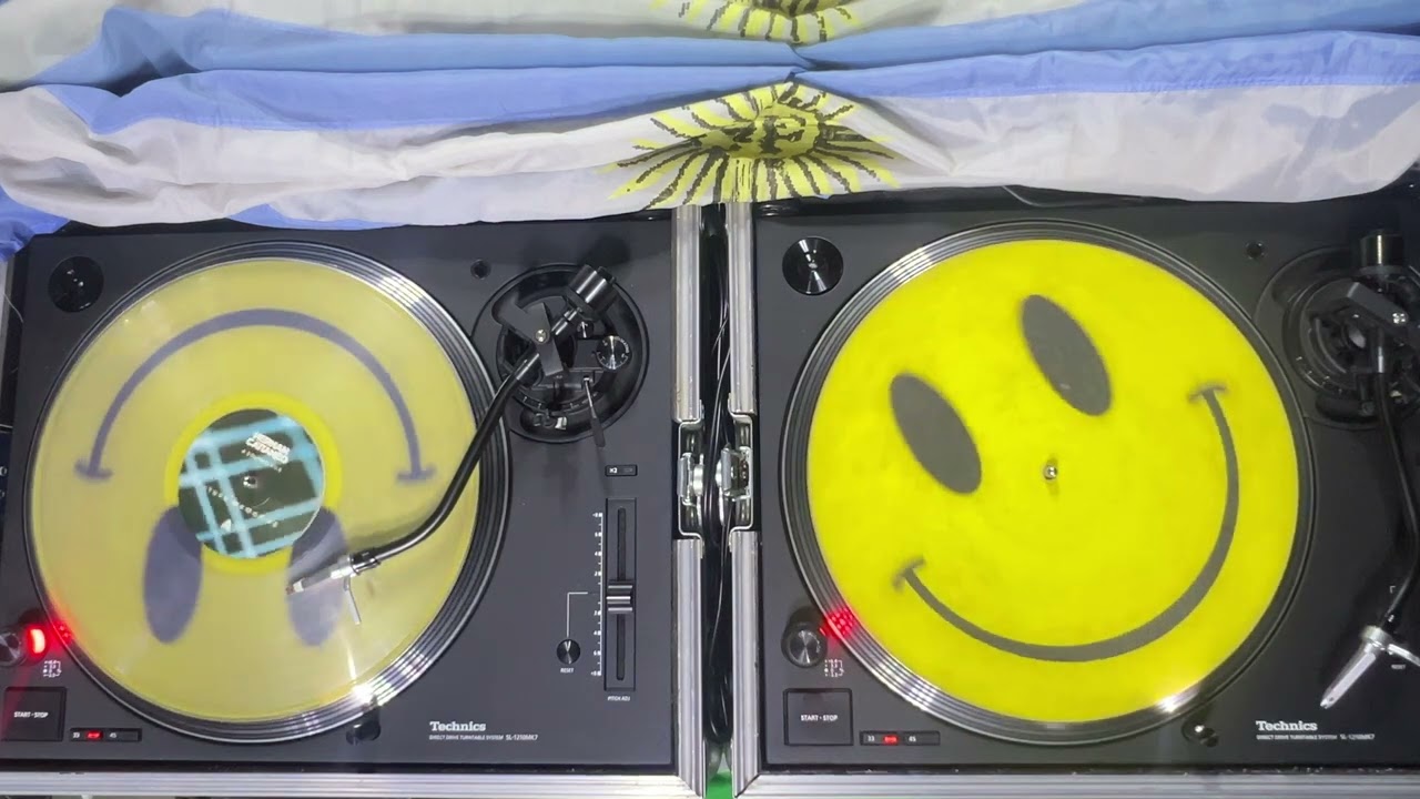 Video thumbnail for Gustavo Rosas.Dj Gus . Tangos en Vinilos.Carlos Gardel+Hernan Cattaneo.In The Mix.Buenos Aires.Arg.