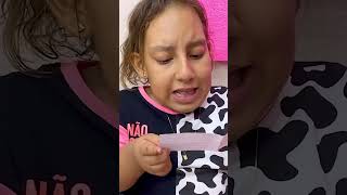 Maria Clara e Mamãe dentro do desafio do cubo mágico | Inside the Magic Cube Challenge