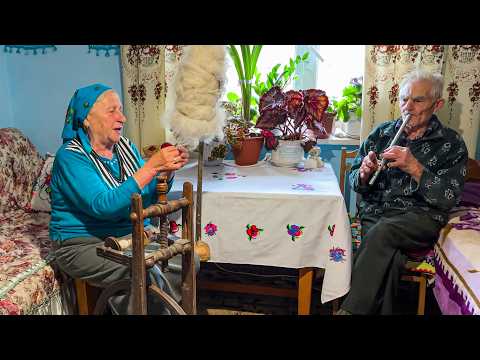 65 years Together! How do Grandma and Grandpa Live Alone in the Mountains