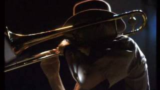 Big Bill Bissonnette, Tuba Fats, West Lawn Dirge, Closer Walk.wmv
