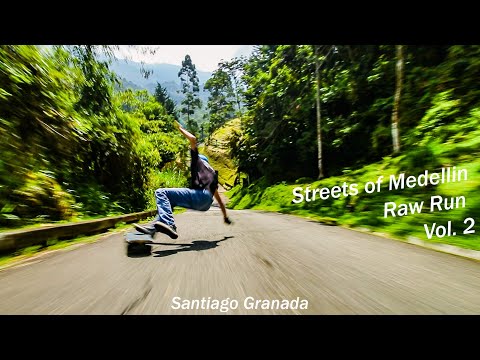 Streets of Medellin Raw Run Vol. 2 / Santiago Granada