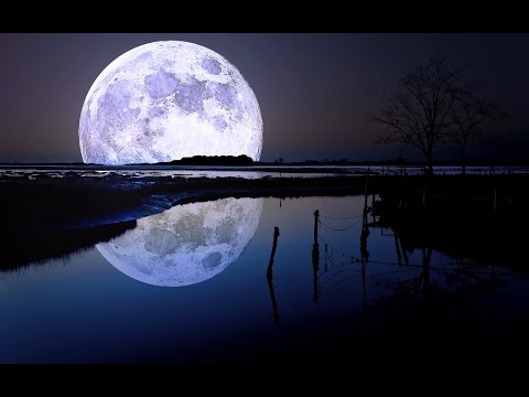 Click to Watch the Very rare 'Full Cold Moon' to light up the Christmas sky - won't happen again until 2034! video