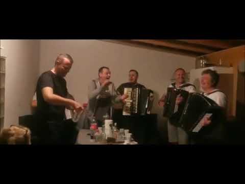 Umireš li Slavonijo moja   (Dijaspora Band Cro)