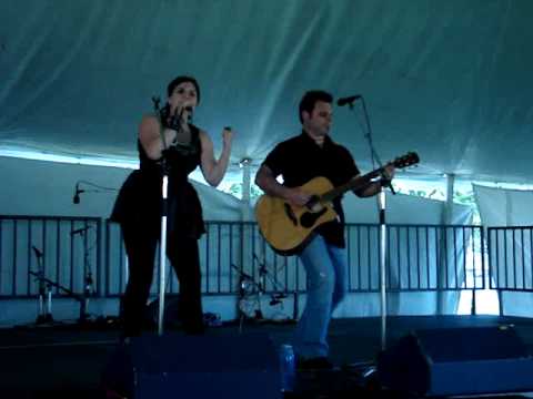 Sarah Melody Stand Back Live Acoustic Version