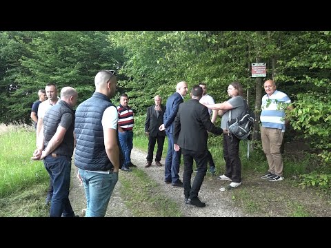 Tešanjska hronika 857 - Obilaskom linija na Oblom kamenu započelo obilježavanje Dana MZ Piljužići