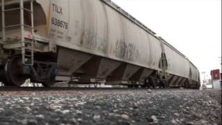 preview picture of video 'Westbound CSX C40-8 at Ossian, IA on the IC&E Mason City Sub'