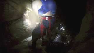 preview picture of video 'Waterfall Cave Expedition'