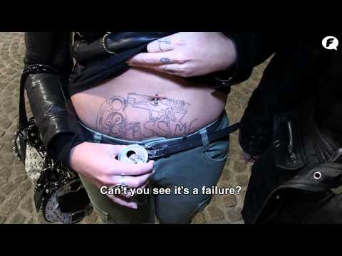 Out of the Picture (Buitenbeeld) - Ron Jeremy and the Worst Tattoo Ever - Flabber.nl