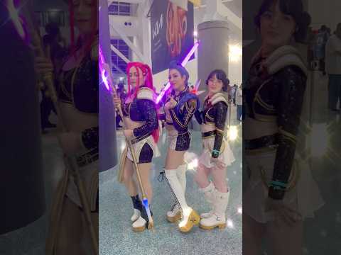 our kpop demon hunters cosplays at LA comic con! #kpopdemonhunters #cosplay #lacomiccon