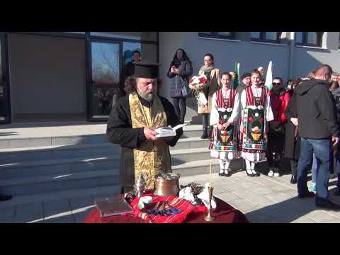 КМЕТ И ПРЕМИЕР ОТКРИХА РЕНОВИРАНАТА СПОРТНА ЗАЛА АЕТОС