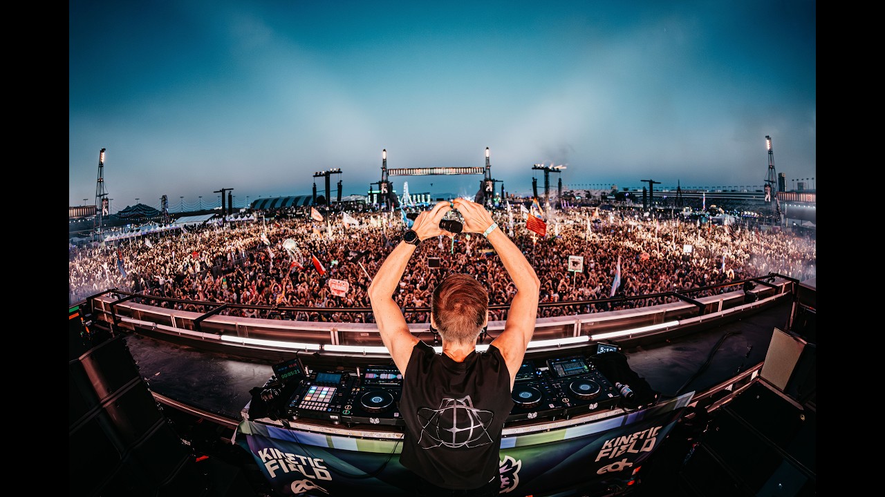Armin van Buuren live at EDC Las Vegas 2026