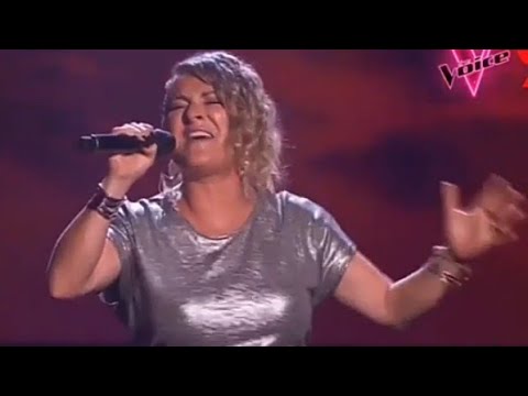 Australian chart-topper Bec Caruanaailed her Blind Audition on The Voice