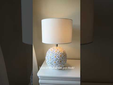 DIY Anthropologie inspired daisy lamp! How do you think it came out?? #lamp #thrift #homedecordiys