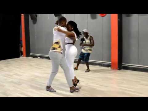 Oncle kani and BlackCherry  : Mbilia bel - yamba Ngai (Kizomba)
