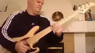 Funky Slap bass solo- Darrell Craig Harris Cirque du Soleil ZED - Tokyo CORT GB75 bass guitar