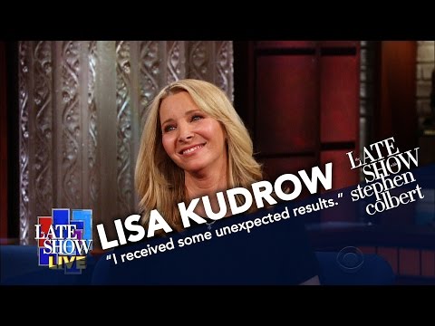 , title : 'Lisa Kudrow Spills The Beans On Courteney Cox’s Genealogy Test'